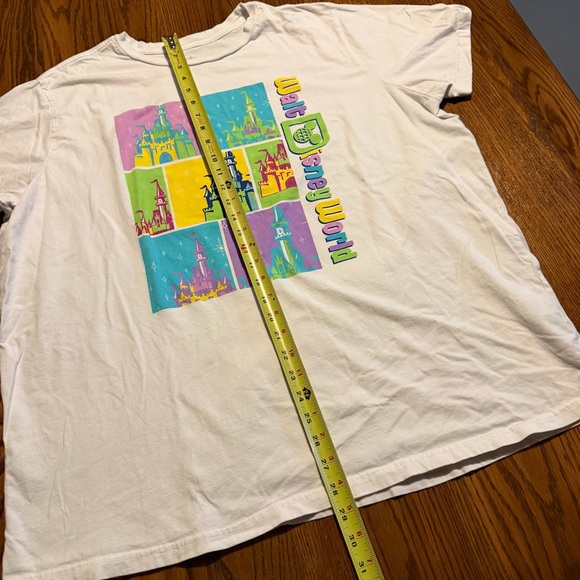 Walt Disney World XXL white tshirt with great vintage‎ logo and colors - Picture 5 of 7